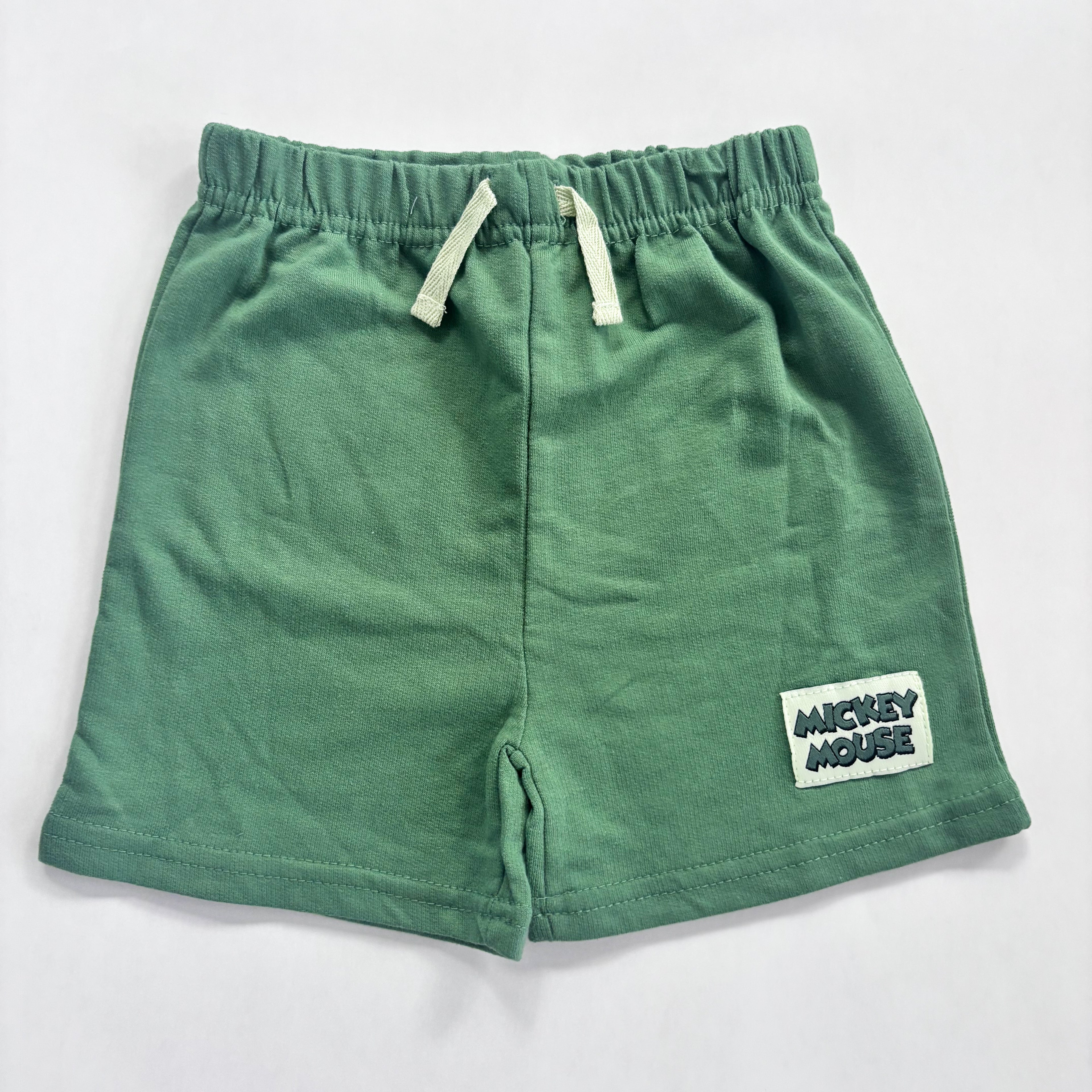 Conjunto Casual Mickey Mouse Verde y Blanco